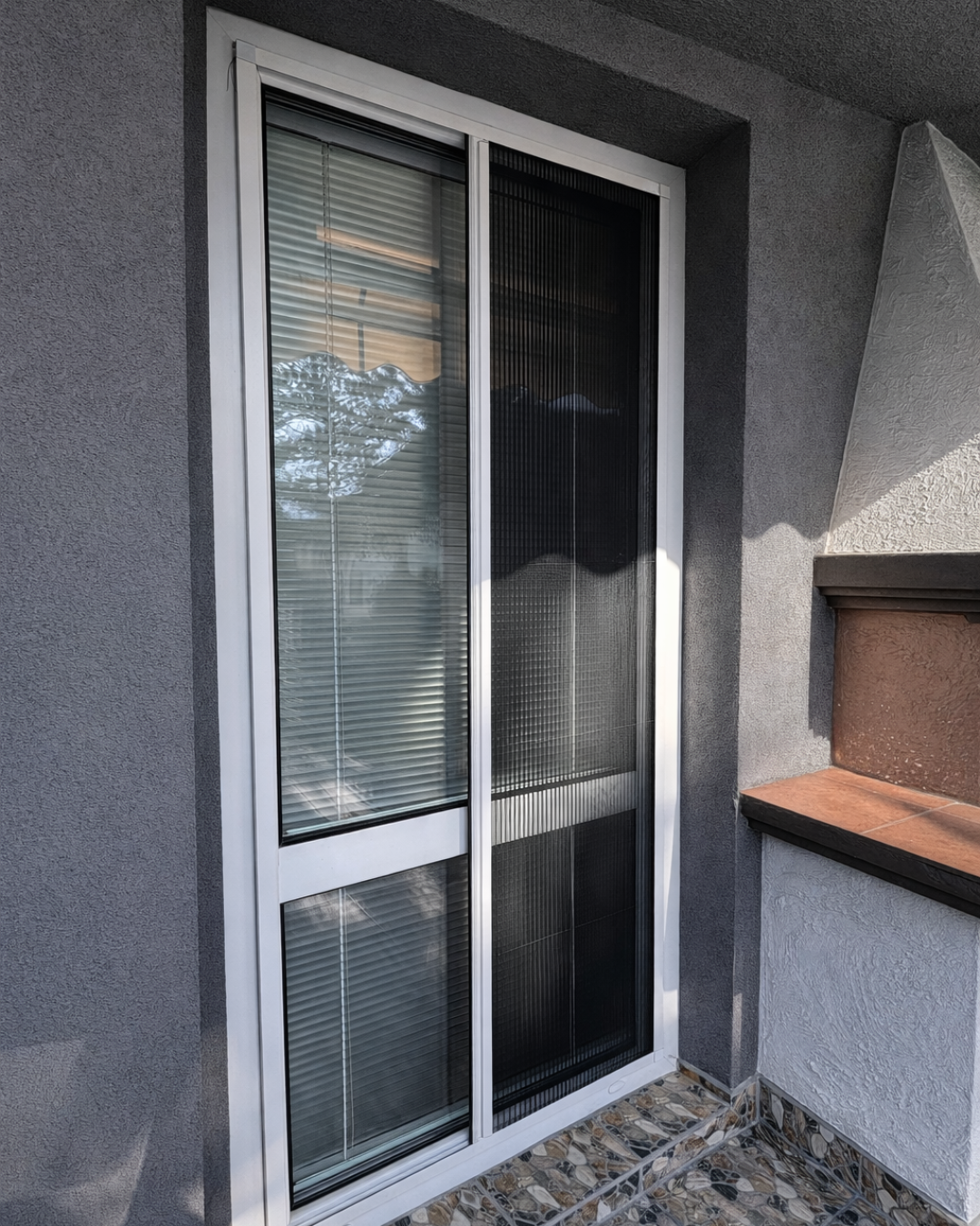 Moskytech Smart – plisovaná sieť proti hmyzu pre moderné okná